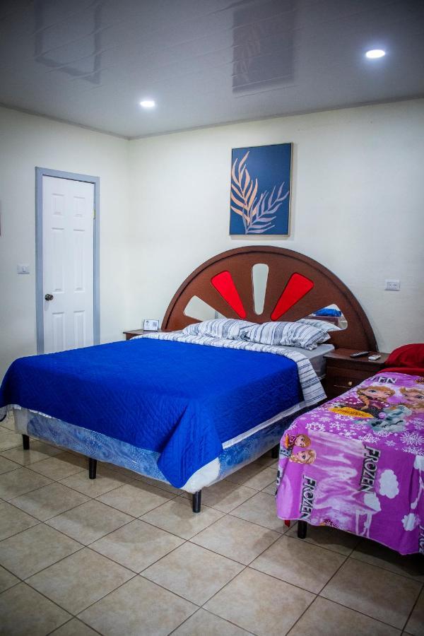 Hostal Don Luis Santa Rosa de Lima 外观 照片