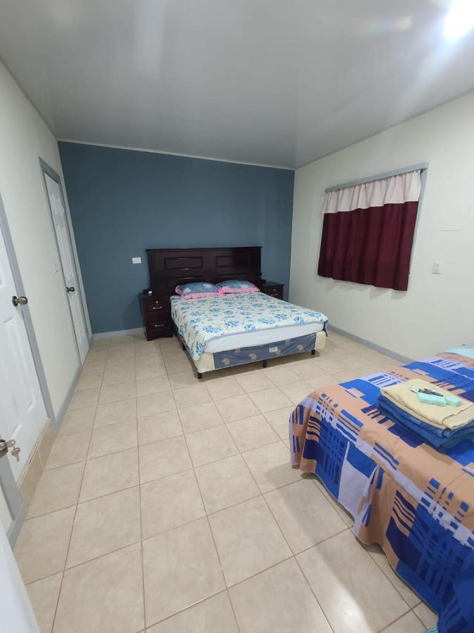 Hostal Don Luis Santa Rosa de Lima 外观 照片